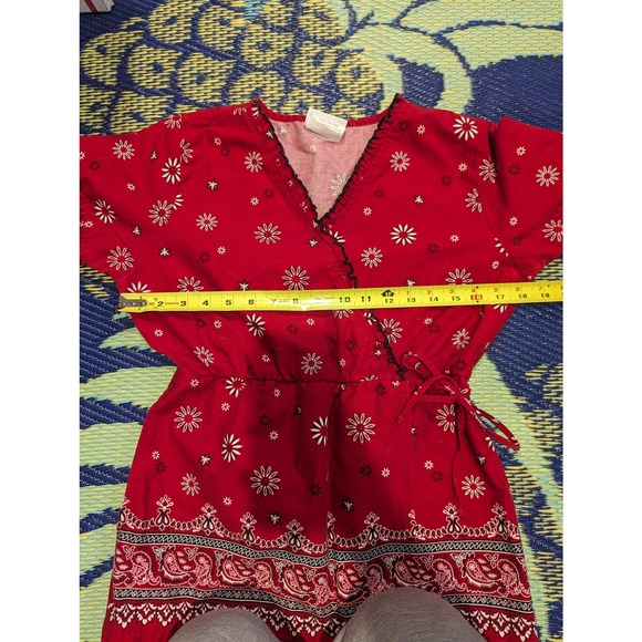 UA Scrubs Vintage Bandana Paisley Wrap Scrub Top Red - Picture 4 of 7